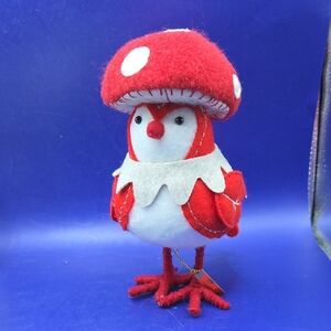 Wondershop Featherly Friend 2024 Capster Red and White Mushroom Bird